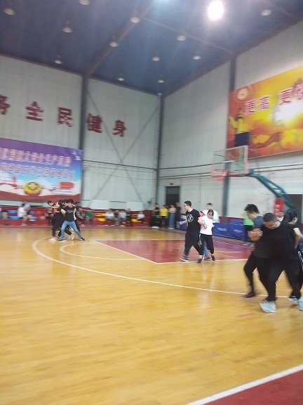 1559028292158506.jpg 夹球.jpg
